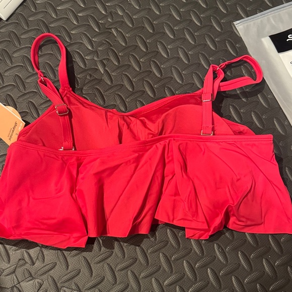 Shapermint • NWT Swim Ruffled Bikini Top RW1 - Picture 3 of 7